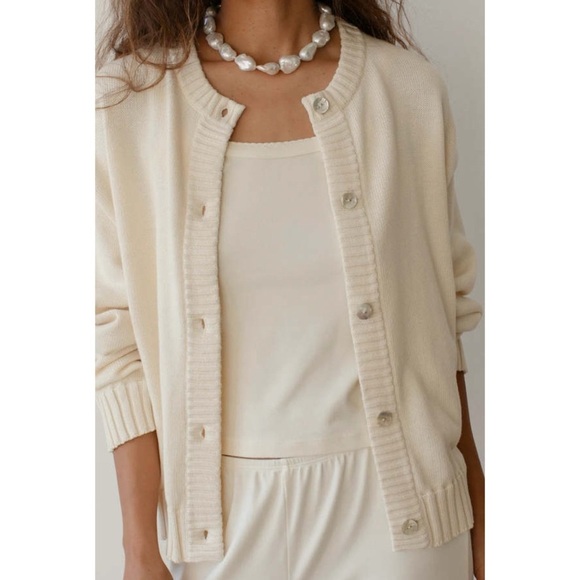DONNI. Sweaters - Donni The Cotton Knit Cardigan Sweater Creme Large
